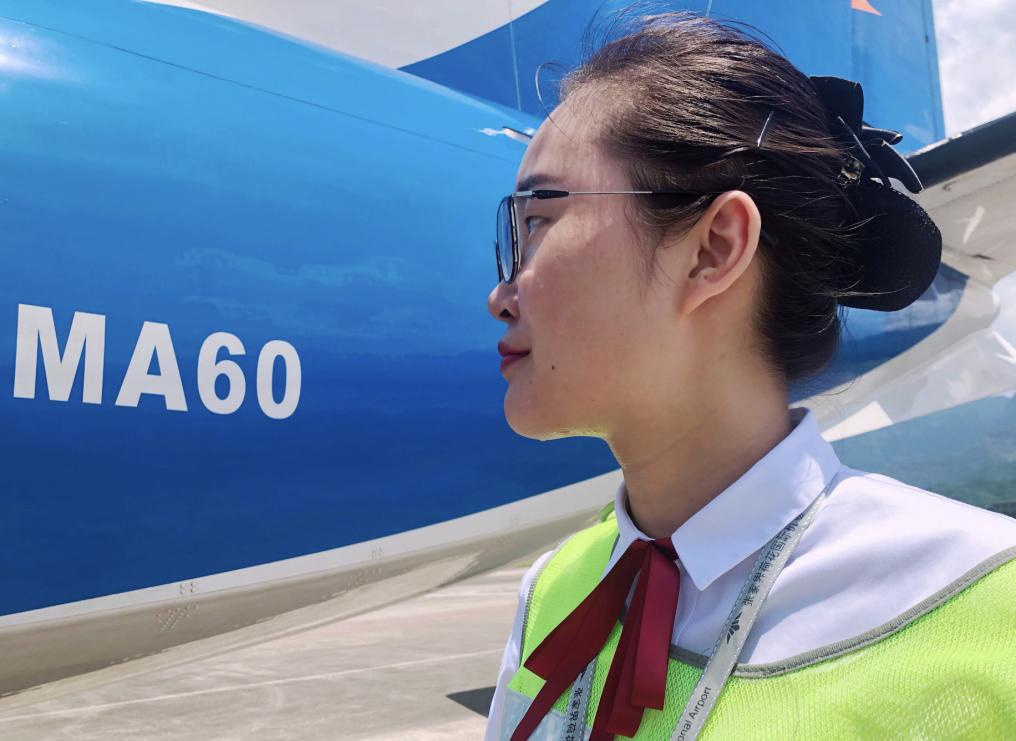 確保旅客順暢出行，機場一線職工高溫堅守！